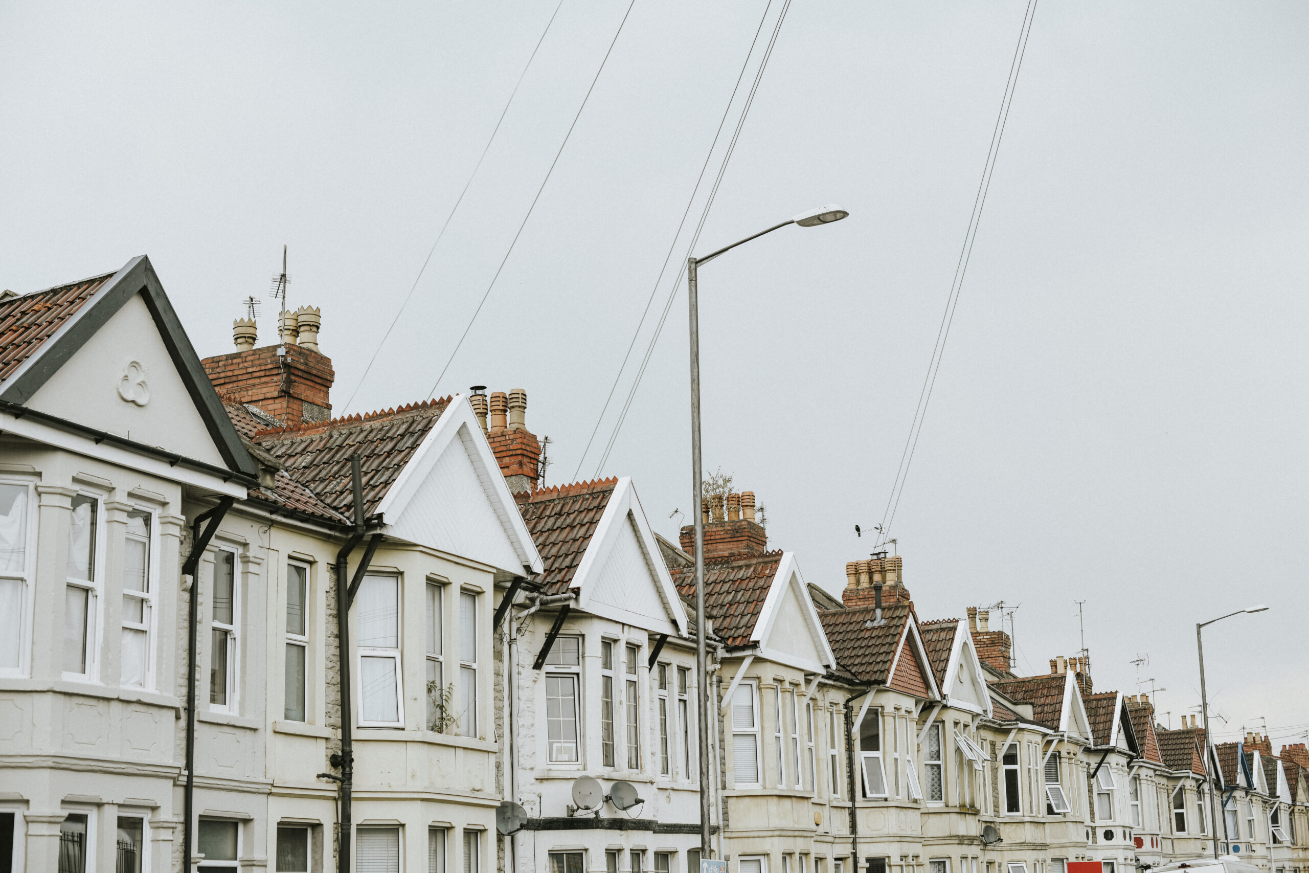 Uk Home Applications Increase But Foreign Investment Decreases